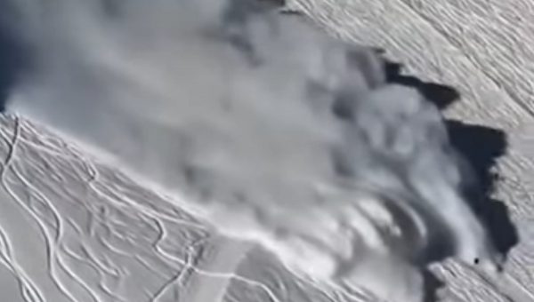 Αυστρία: Η στιγμή που τεράστια χιονοστιβάδα καταπλακώνει πολλούς σκιέρ σε χιονοδρομικό θέρετρο – Φόβοι για πολλούς εγκλωβισμένους