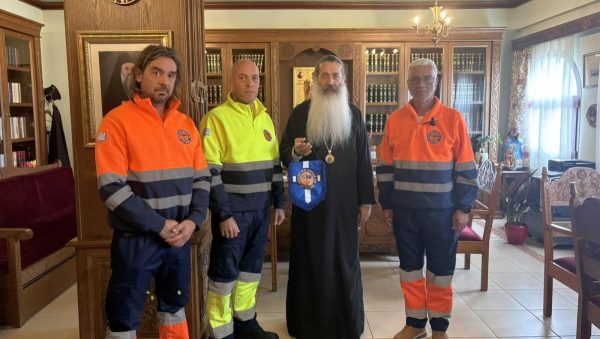 Η Διασωστική Ομάδα Εθελοντών Στυλίδας στον Μητροπολίτη Φθιώτιδας