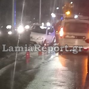 Τροχαίο τα ξημερώματα στη Λαμία - Δείτε εικόνες