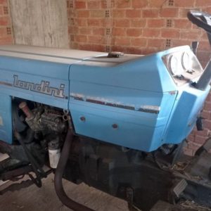 Πωλείται τρακτέρ landini