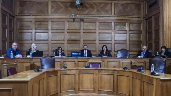 ΟΠΕΚΕΠΕ: Στον εισαγγελέα στέλνει η ΝΔ τον Γιώργο Ξυλούρη – Βίαιη προσαγωγή του «Φραπέ» ζητούν ΠΑΣΟΚ και ΣΥΡΙΖΑ