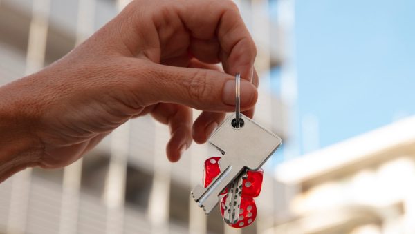 Ενοικιάζεται διαμέρισμα στο κέντρο της Λαμίας