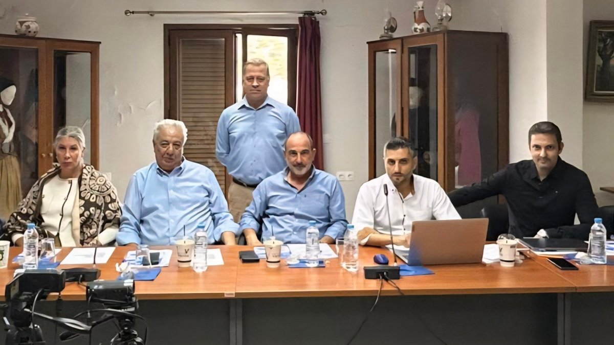 Ενωτική Περιφερειακή Κίνηση: Οι πολίτες της Στερεάς Ελλάδας πληρώνουν διπλά για υπηρεσίες που το Δημόσιο παρέχει δωρεάν