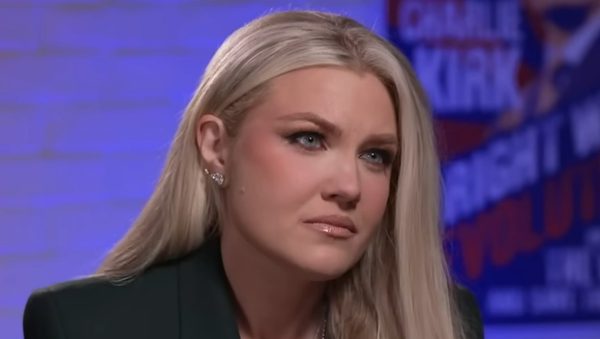 Λύγισε η Έρικα Κερκ για τη δολοφονία του συζύγου της: «Δεν πρόλαβα να του δώσω ένα φιλί»