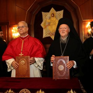 Ο Πάπας Λέων περπατάει και τρώει κανονικά μετά την επέμβαση για καρκίνο του πνεύμονα: «Σας παρακαλώ να προσεύχεστε για μένα»