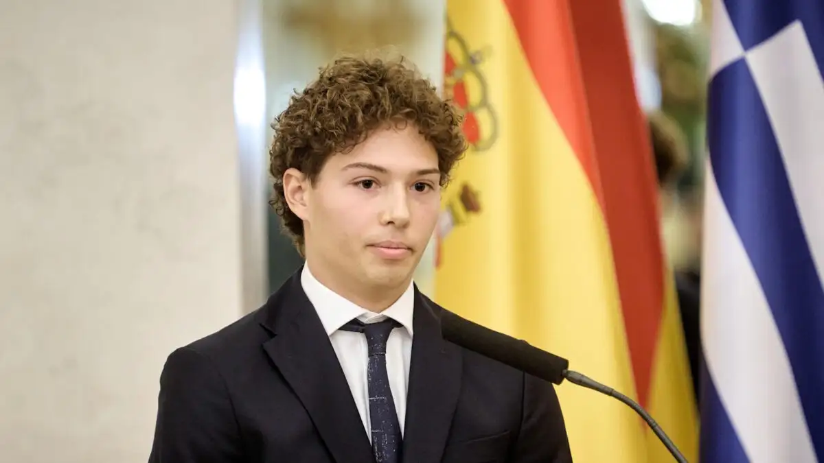 Με το «Χρυσό Μετάλλιο Τιμής» βραβεύτηκε ο 21χρονος Αναστάσιος Γκαρίπης – Είχε σώσει πατέρα και κόρη από πνιγμό