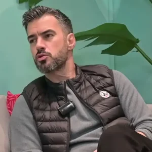 Ο Γιάννης Τσιμιτσέλης βρίσκεται στο νοσοκομείο με πνευμονία και κολικό νεφρού