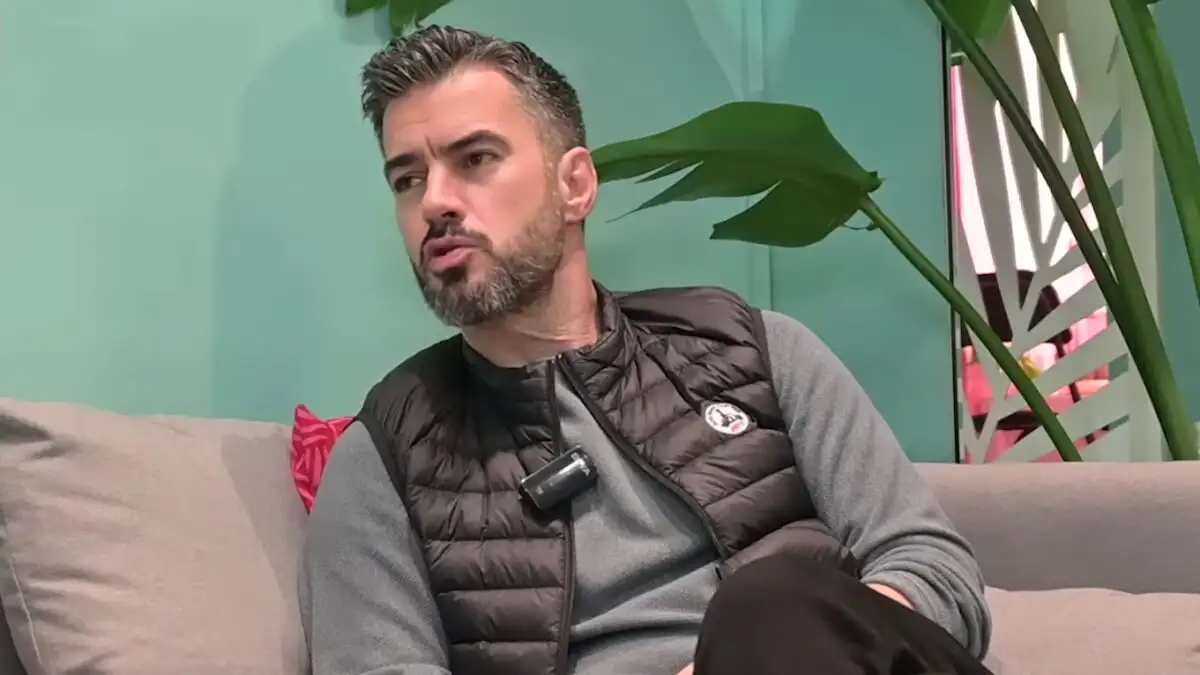 Ο Γιάννης Τσιμιτσέλης βρίσκεται στο νοσοκομείο με πνευμονία και κολικό νεφρού