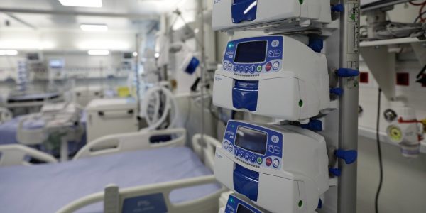 Πέθανε ο 22χρονος που είχε καταπιεί ολόκληρο μπέργκερ