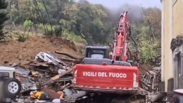 Δύο αγνοούμενοι μετά από κακοκαιρία στη βόρεια Ιταλία - Πλημμύρισαν δρόμοι, κλείνουν σχολεία