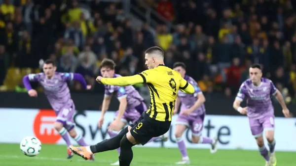 ΑΕΚ – Σάμροκ Ρόβερς 1-1: Ο διαιτητής παράκουσε το VAR με δυο πέναλτι και ο Γιόβιτς έκρινε την ισοπαλία στην OPAP Arena