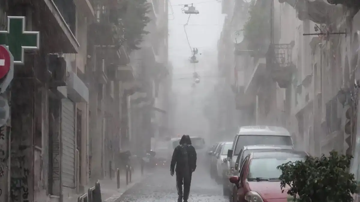 Έρχονται κι άλλες βροχές με ισχυρούς νοτιάδες - «Δεν βλέπω χιονιά τουλάχιστον μέχρι τις 15 Δεκέμβρη» λέει ο Γιώργος Τσατραφύλλιας