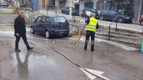 Παρέμβαση του Δήμου Λαμιέων για καθαρισμό και απολύμανση σε κεντρικά σημεία της πόλης