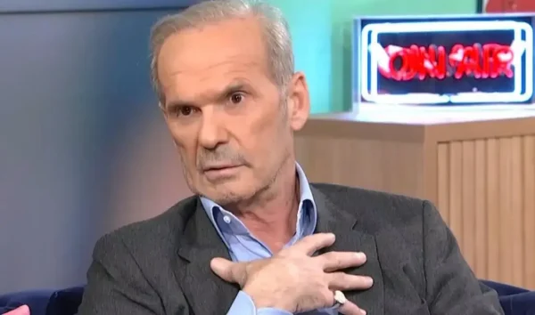 Ο Πέτρος Κωστόπουλος ξέσπασε: Ο Βασίλης Μπισμπίκης έγινε ξεφτίλα, θέλω να ακούσω το όνομα της δημοσιογράφου που συνελήφθη