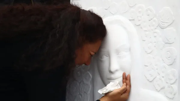 Κυριακή Γρίβα: Ξεσπά η μητέρα της – «Πρέπει να αναλάβει ο καθένας αστυνομικός τις ευθύνες που του αναλογούν»