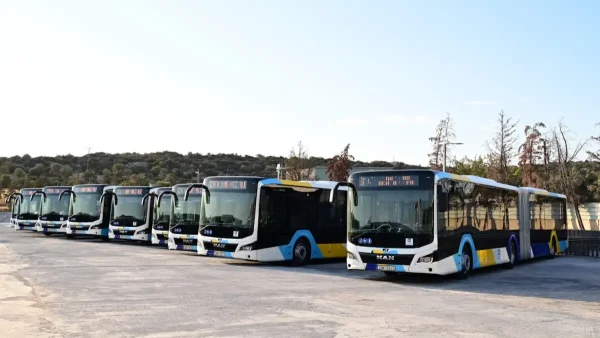 Κάμερες σε 600 λεωφορεία του ΟΣΥ θα καταγράφουν και θα κόβουν κλήσεις με τη βοήθεια τεχνητής νοημοσύνης