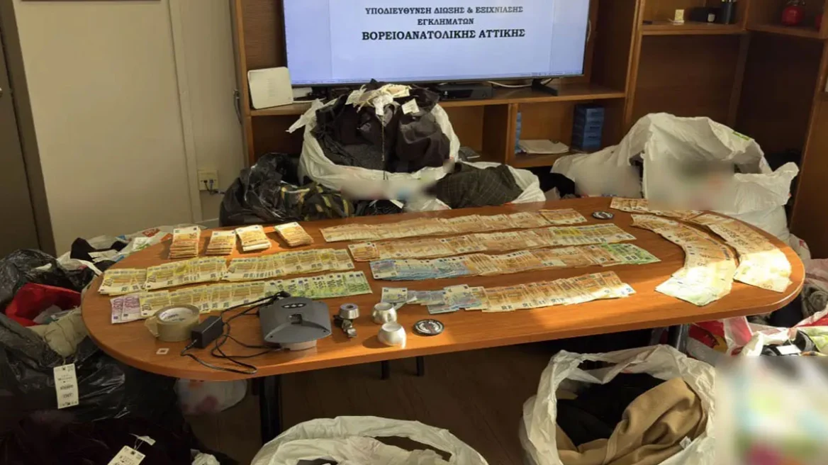 Έκλεβαν ρούχα από την Αθήνα και τα πωλούσαν στα Τίρανα - Πώς δρούσε η οργάνωση, δείτε βίντεο