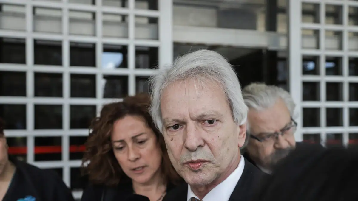 Novartis: Δεσμεύονται τα περιουσιακά στοιχεία των πρώην προστατευόμενων μαρτύρων «Μάξιμου Σαράφη» και «Αικατερίνης Κελέση»