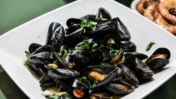 Τουρκία: Νεκρά δύο παιδιά από τροφική δηλητηρίαση στην Κωνσταντινούπολη – Νοσηλεύονται σε σοβαρή κατάσταση οι γονείς τους