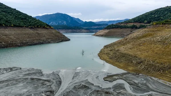Σε «έκτακτη ανάγκη» η Αττική και το Μεγανήσι Λευκάδας για τη λειψυδρία εισηγείται η ΡΑΑΕΥ