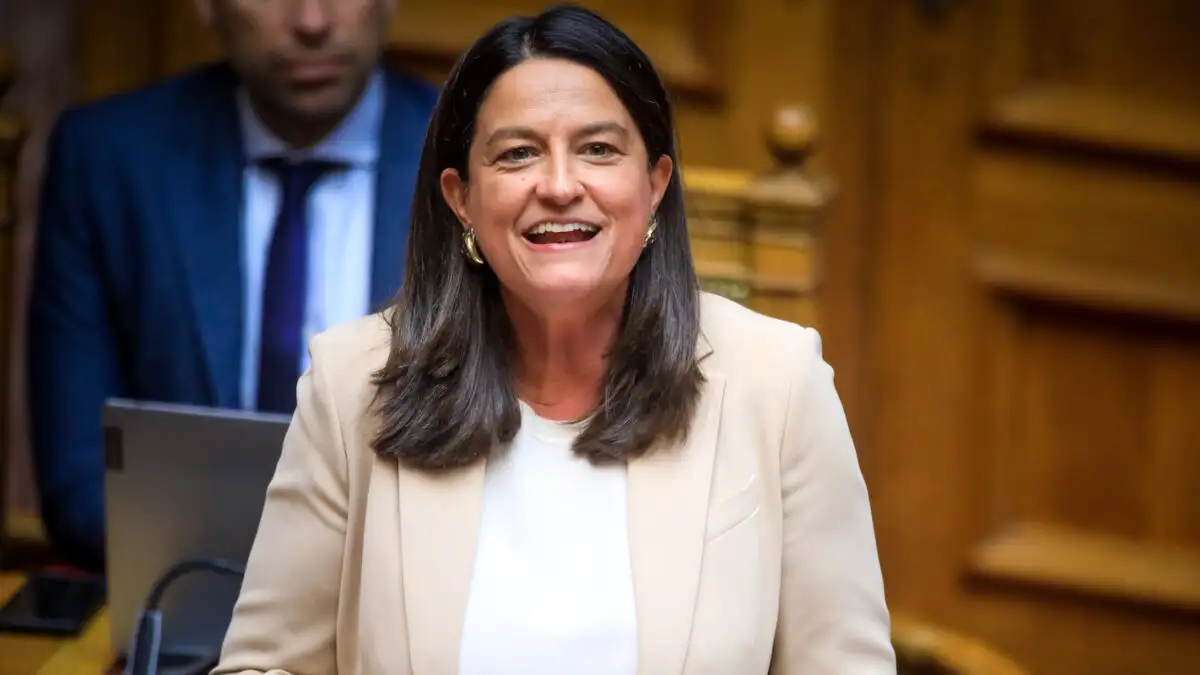 Κεραμέως: Η ιστορική κοινωνική συμφωνία προσφέρει ασφάλεια στου εργαζόμενους και σταθερότητα στις επιχειρήσεις