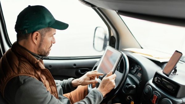 Το Πρακτορείο Τύπου «Άργος» - Μεταφορική αναζητά οδηγό