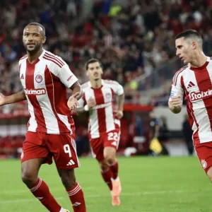 Καϊράτ Αλμάτι – Ολυμπιακός: Βασικός ο Ποντένσε – Οι ενδεκάδες του αγώνα