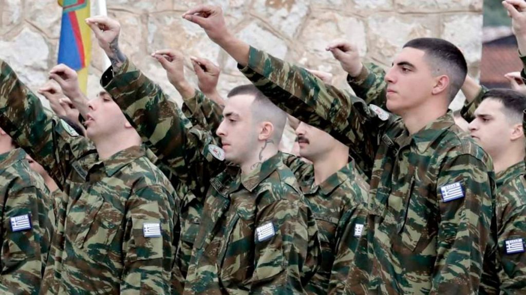 Υπερήφανος πατέρας ο Πανουργιάς Παπαϊωάννου - Ορκίστηκε στρατιώτης ο γιος του Νίκος