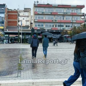 Σε χειμωνιάτικο «μοτίβο» ο καιρός: Χαμηλό βαρομετρικό από την Ιταλία πλησιάζει τη χώρα