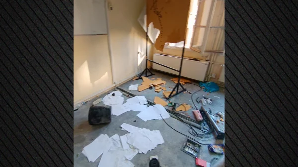 Επεισόδια στο Πολυτεχνείο με ξυλοδαρμούς και ζημιές μέσα στο κτήριο