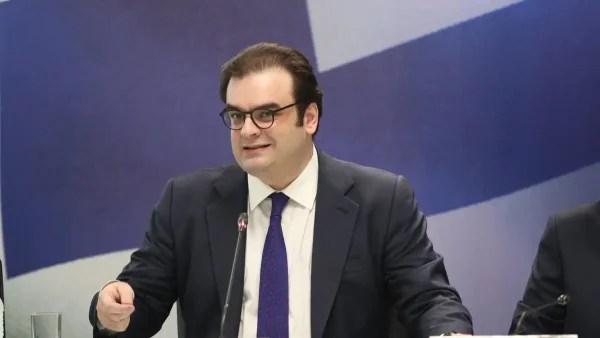 Πιερρακάκης στο Δουβλίνο: «Μας ενώνει το κοινό μας όραμα για μια ισχυρή Ευρώπη»