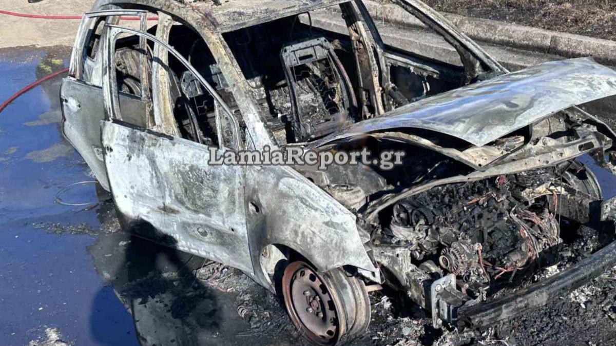 Στις φλόγες παραδόθηκε όχημα που βρισκόταν παρκαρισμένο σε χώρο επιχείρησης