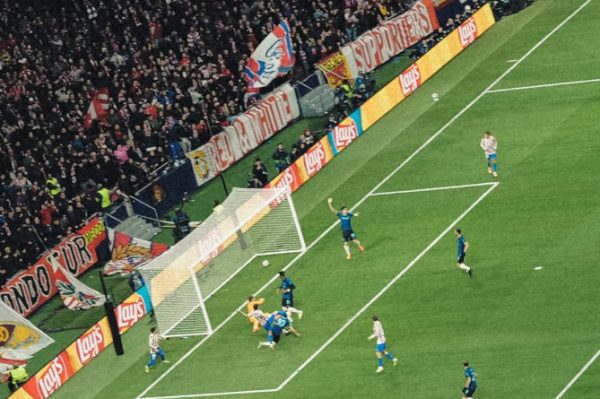 Ατλέτικο Μαδρίτης: Πρόστιμο από την UEFA για ναζιστικούς χαιρετισμούς και ήχους πιθήκων