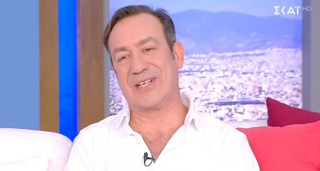 Σωτήρης Καλυβάτσης για «Ράδιο Αρβύλα»: «Έχει γίνει παραπάνω εκπομπή λόγου – Η σάτιρα έχει περιοριστεί»