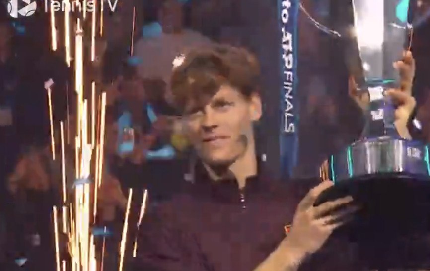 ATP Finals: Back to back πρωταθλητής στο Τορίνο ο Σίνερ, 2-0 τον Αλκαράθ - Βίντεο