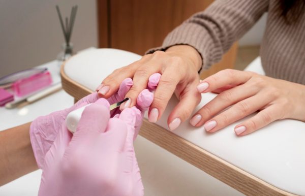 Πωλείται κέντρο αισθητικής στη Λαμία