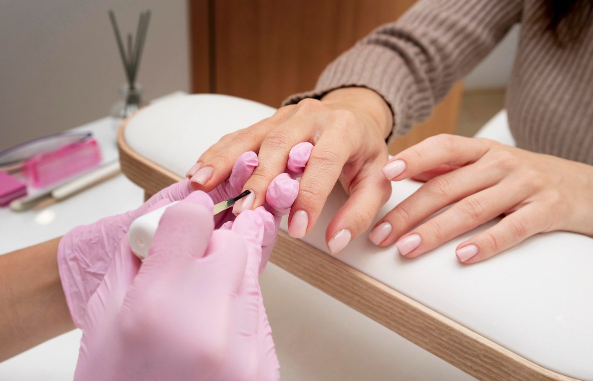 Πωλείται κέντρο αισθητικής στη Λαμία