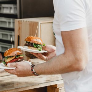 Λαμία: Κατάστημα εστίασης αναζητά προσωπικό