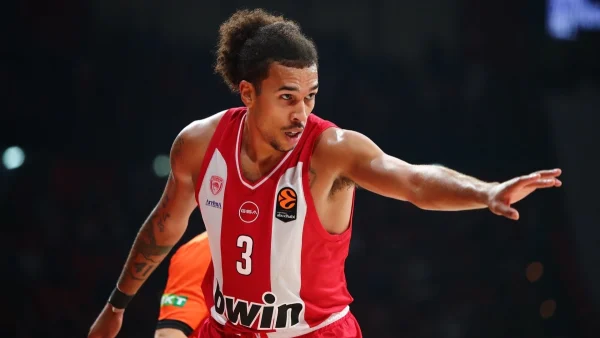 Ολυμπιακός: Στην 12αδα για την Παρί ο Γουόρντ, εκτός ο ΜακΚίσικ