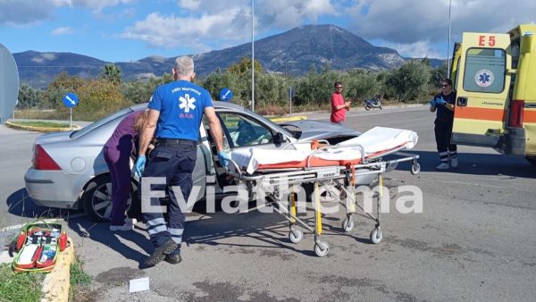 Σφοδρή σύγκρουση οχημάτων σε διασταύρωση με τραυματίες (ΦΩΤΟ)