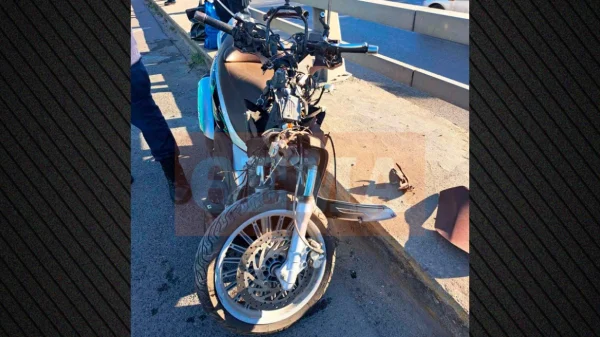 Σοβαρό τροχαίο στον Κηφισό - Μηχανάκι έπεσε πάνω σε φορτηγό, νεκρός ο 42χρονος αναβάτης