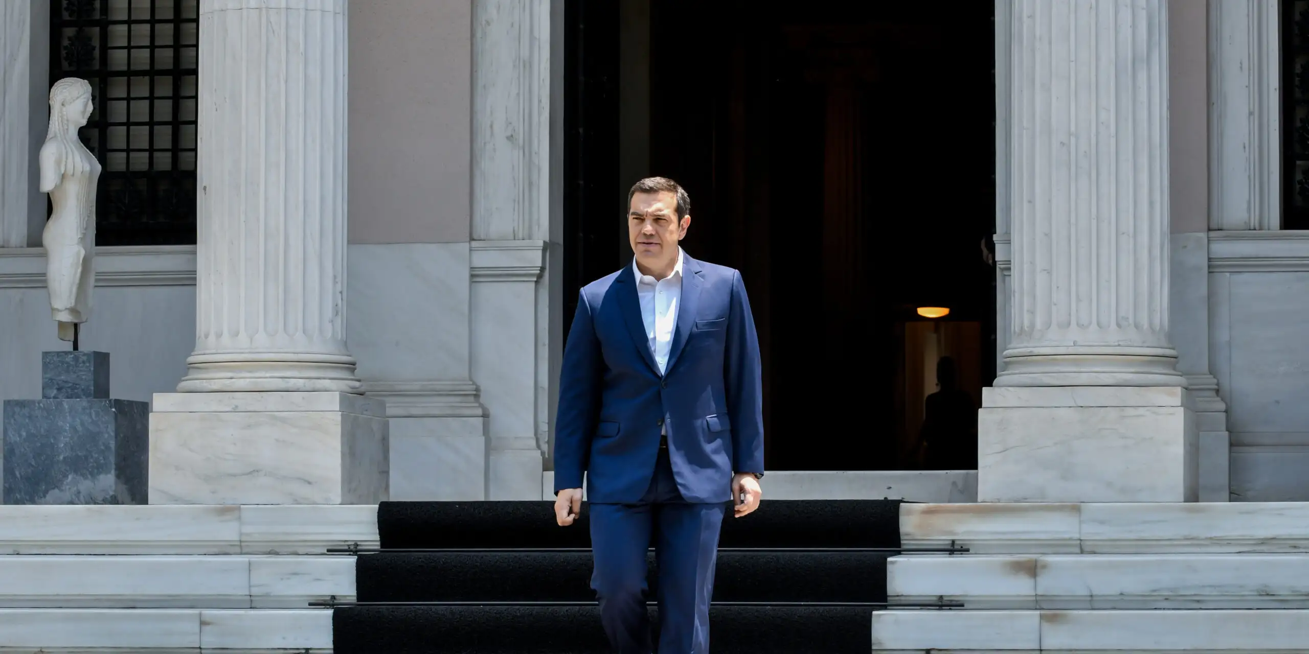 Ιθάκη: Ο Αλέξης Τσίπρας βγάζει στη σέντρα Βαρουφάκη, Λαφαζάνη, Πολάκη και Παππά – Το άγνωστο «όχι» της Αχτσιόγλου