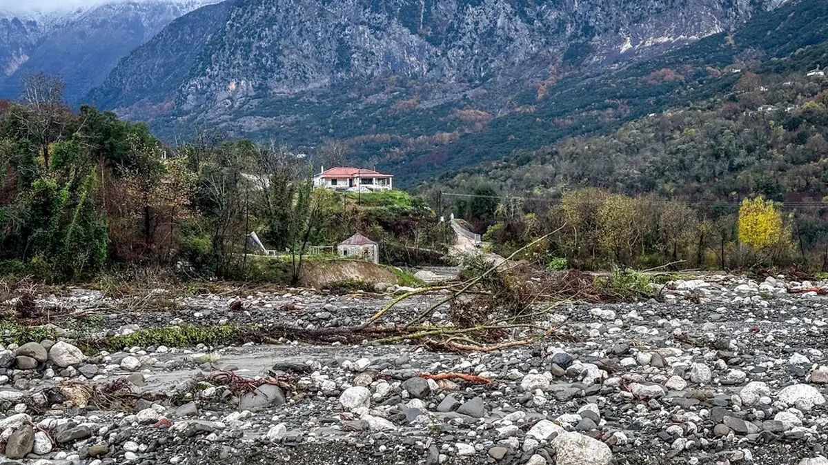 Καιρός: Η κακοκαιρία Adel «έπνιξε» τα Τζουμέρκα – Πολύ μεγάλα ύψη βροχής έπεσαν και στην υπόλοιπη χώρα