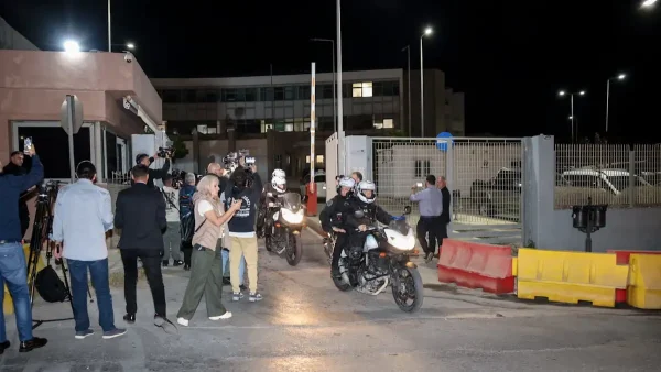 Βορίζια: Στα κρατητήρια ο ανακριτής για την απολογία των 3 αδελφών που παραδόθηκαν για το μακελειό