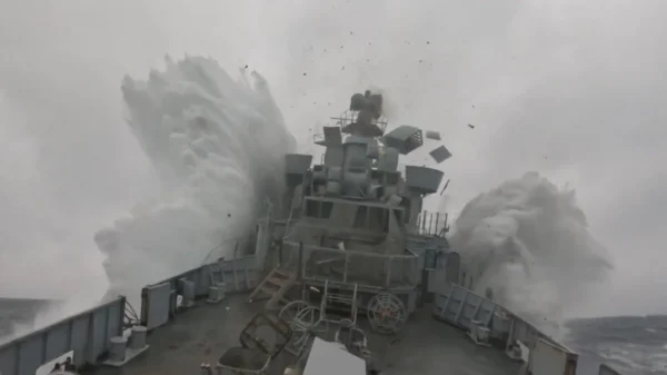 Παροπλισμένο πλοίο τους βύθισαν με τορπίλη οι Νορβηγοί σε άσκηση του ΝΑΤΟ – Δείτε βίντεο