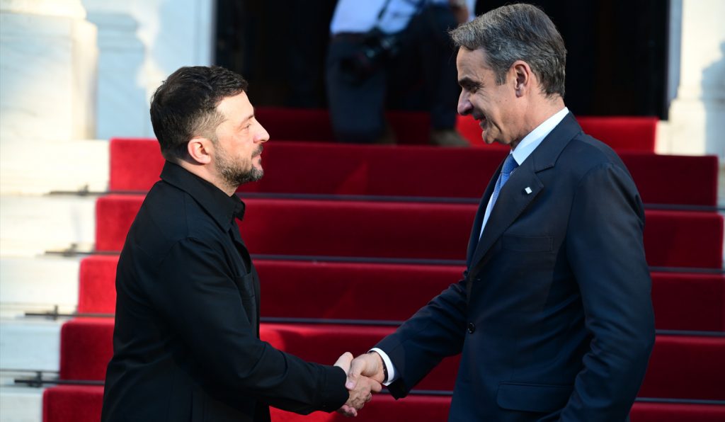 Οι έξι ώρες του Ζελένσκι στην Αθήνα: Ενεργοποιείται άμεσα ο Κάθετος Διάδρομος Ελλάδας - Ουκρανίας, ελληνικό ενδιαφέρον για τα θαλάσσια drones