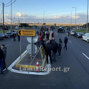 Άλλαξε ώρα το μπλόκο στους παραδρόμους του Μπράλου