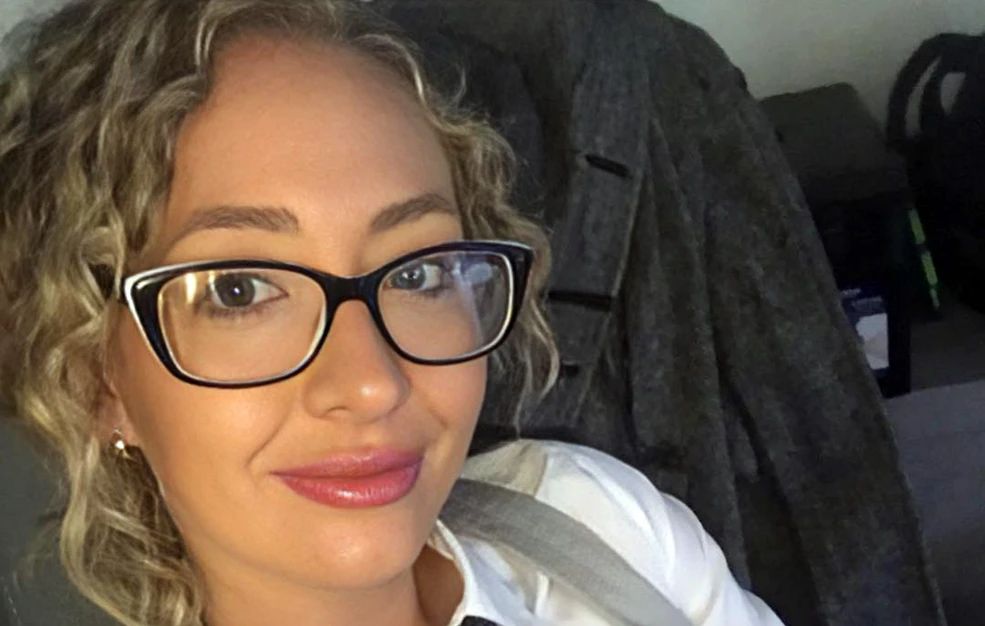 Καθηγήτρια με 8 εβδομάδων μωρό ομολόγησε ότι είχε επανειλημμένα σεξουαλικές επαφές με έναν 15χρονο μαθητή της