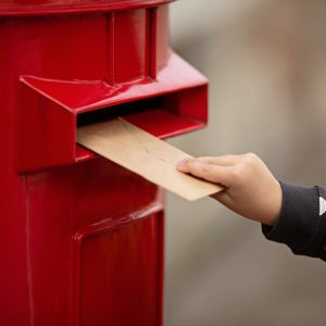 Η ταχυδρομική υπηρεσία της Δανίας ρίχνει «τίτλους τέλους» στην παράδοση επιστολών στα σπίτια μετά από 401 χρόνια