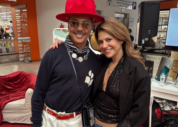 Εορταστικό μακιγιάζ με λάμψη Χριστουγέννων από τη Σουζάνα Κεγγίτση και το MadWalk Gifting Lounge by ΣΚΡΑΤΣ